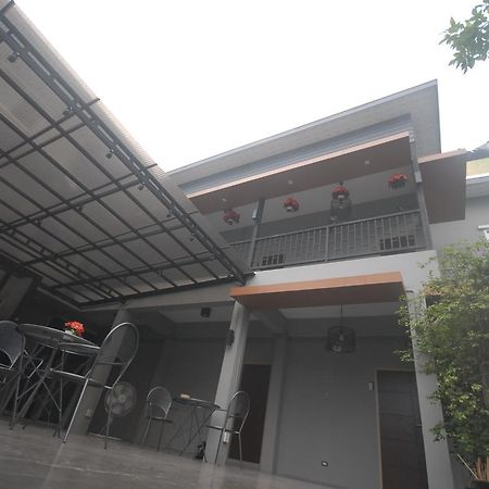 Inn Stations Hostel Bangkok Exterior photo
