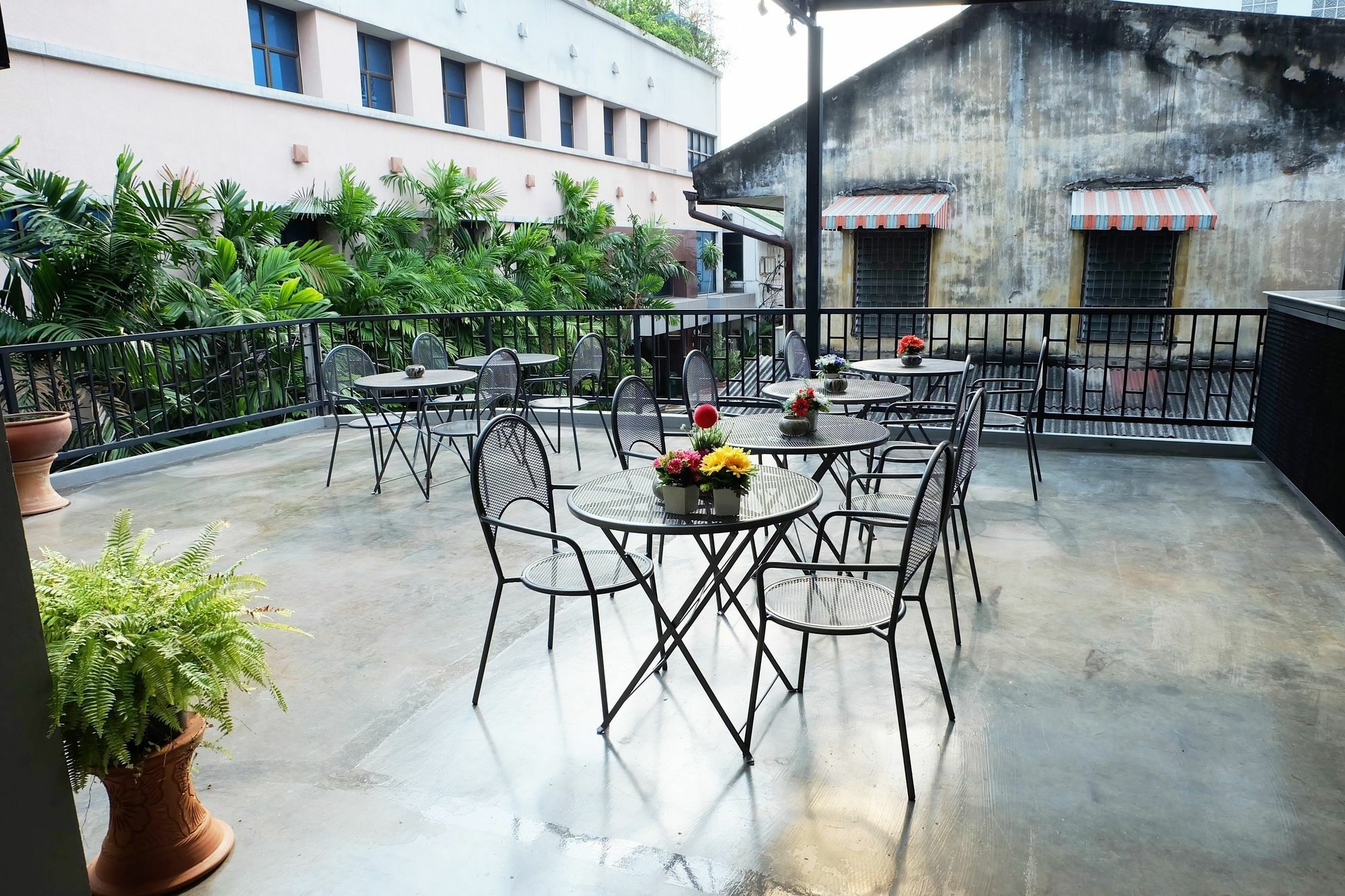 Inn Stations Hostel Bangkok Exterior photo