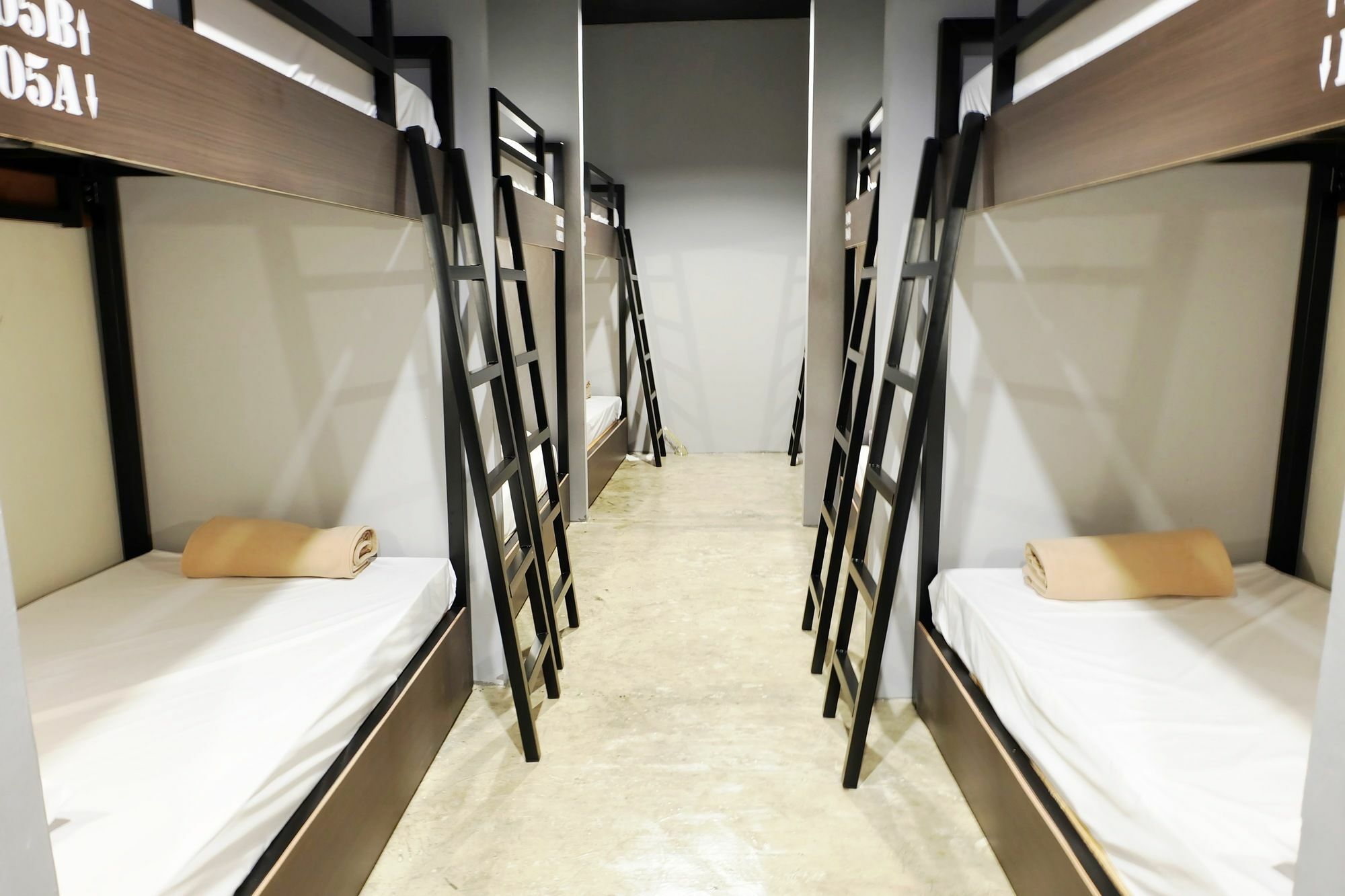 Inn Stations Hostel Bangkok Exterior photo